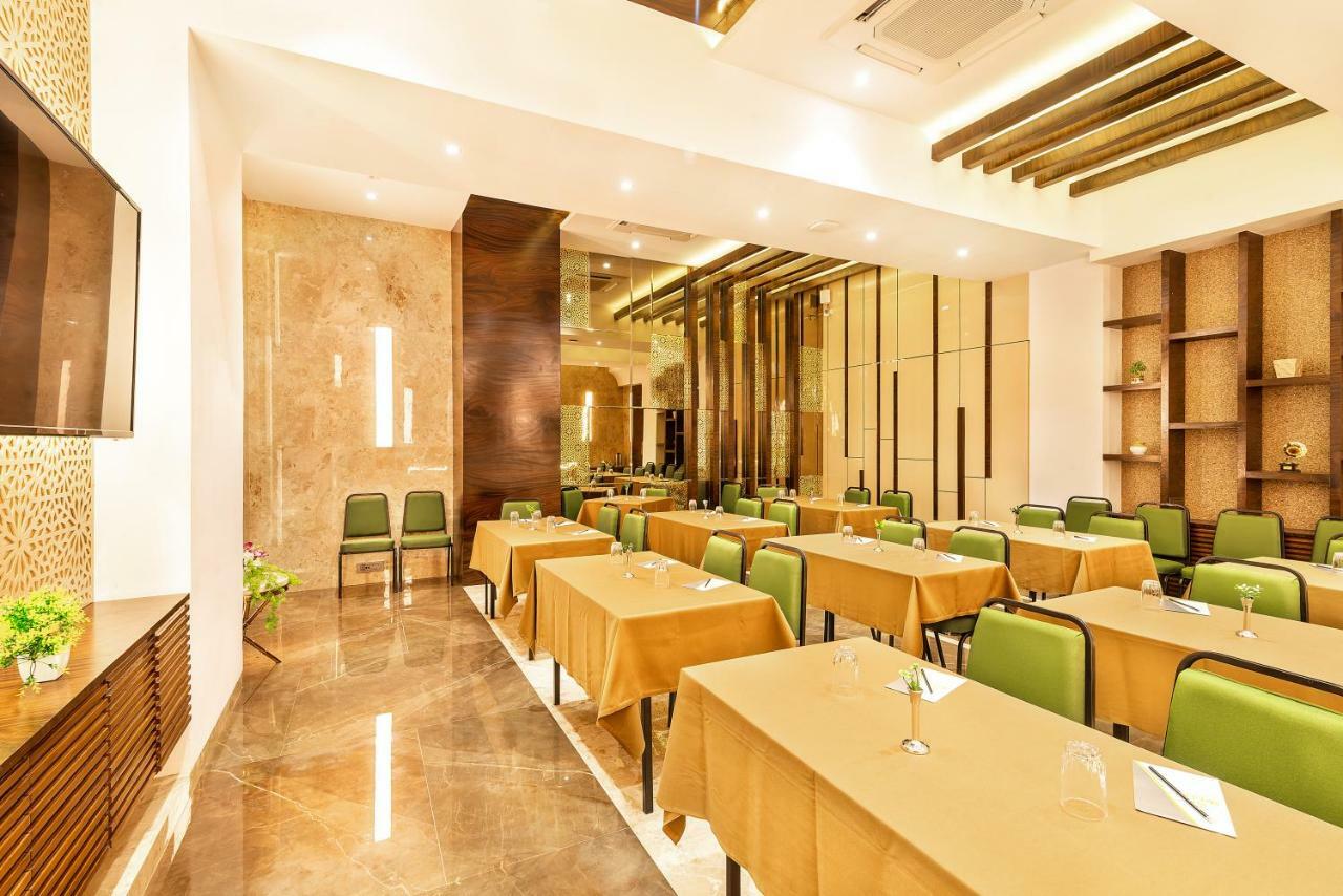 Hotel Wego Bombay Esterno foto