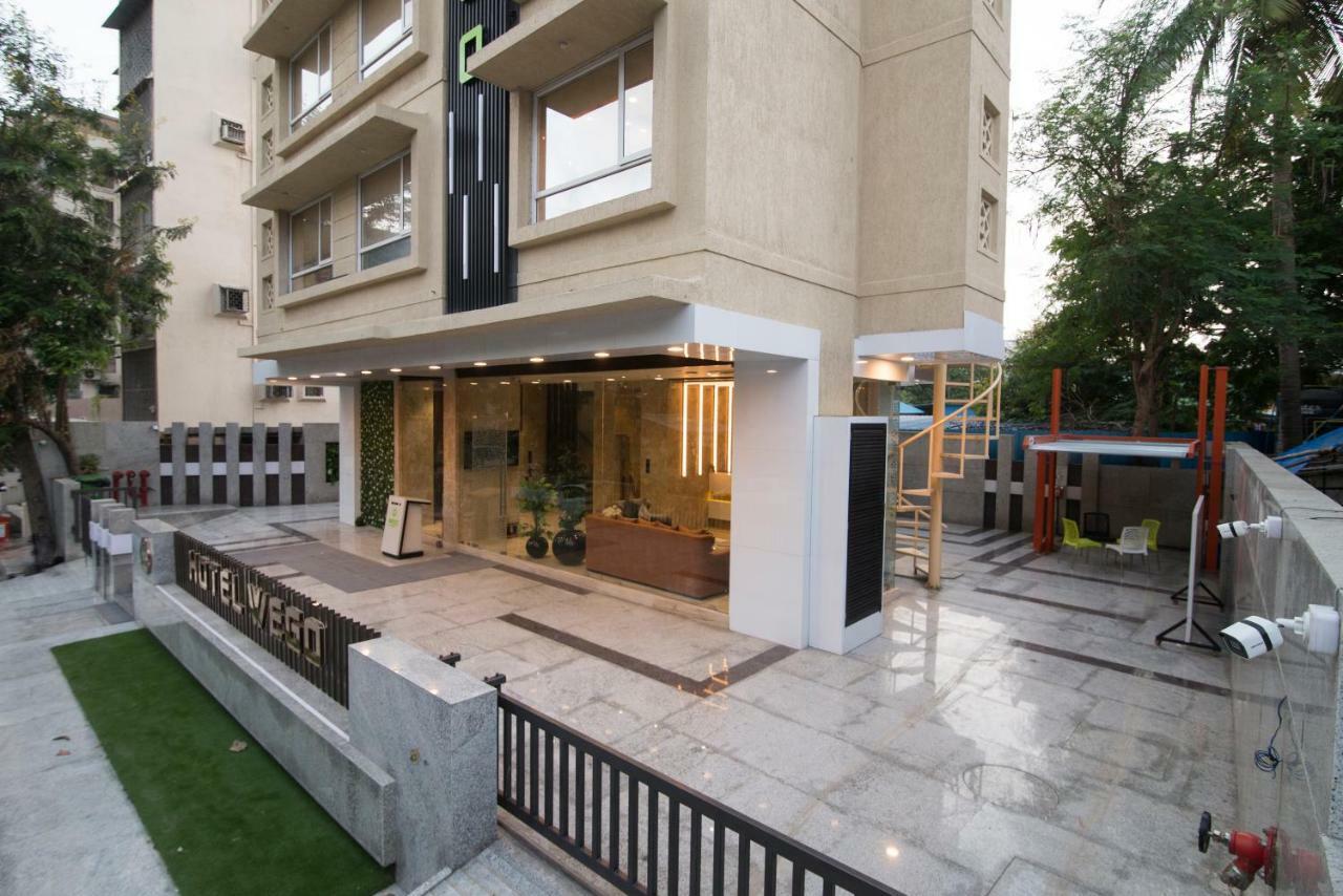 Hotel Wego Bombay Esterno foto